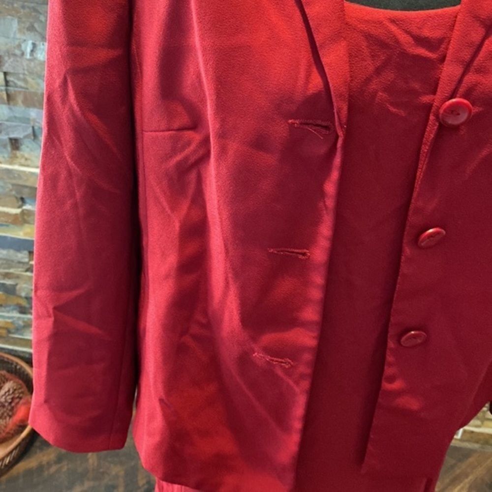KAREN Scott Two Piece Dress Suit - Picture 5 of 16